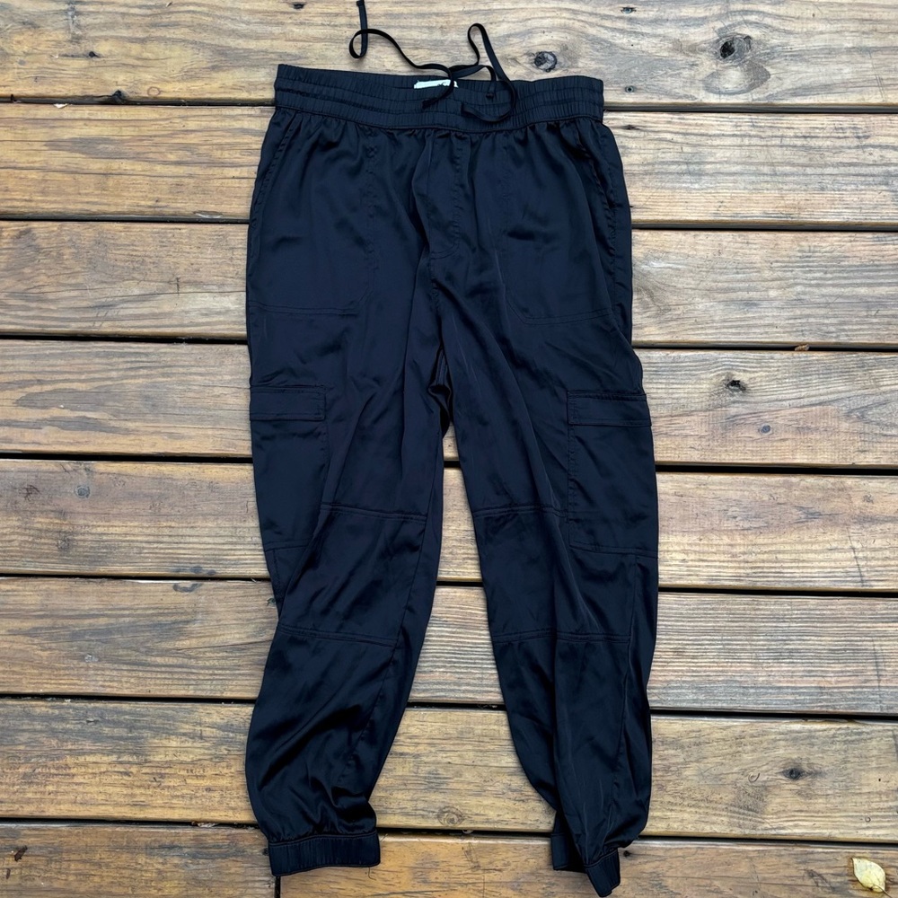 Hollister Black satin high rise Cargo joggers